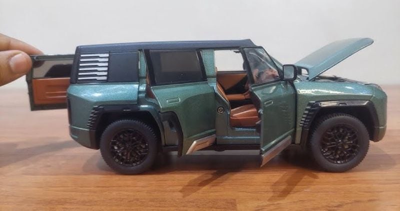 Diecast 1:24 BYD Yangwang Suv Model car open doors (H24U8)