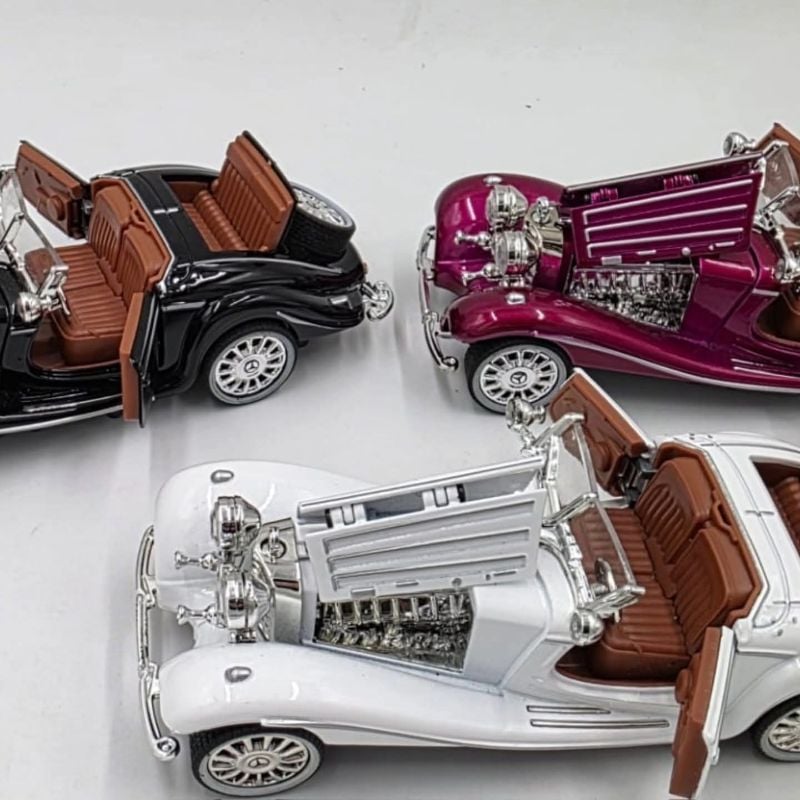 Diecast Classic 1936 Mercedes-Benz 500K 1:24 Spraying car (CZ173AD)