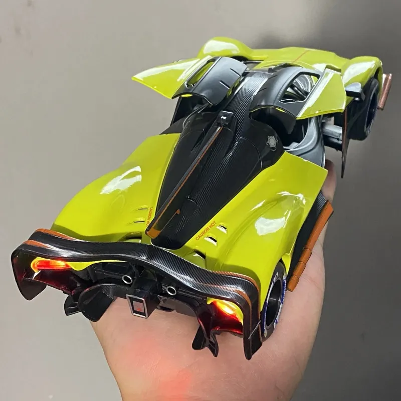 1:24 Diecast Aston Martin Valkyrie model car with base (W24383)