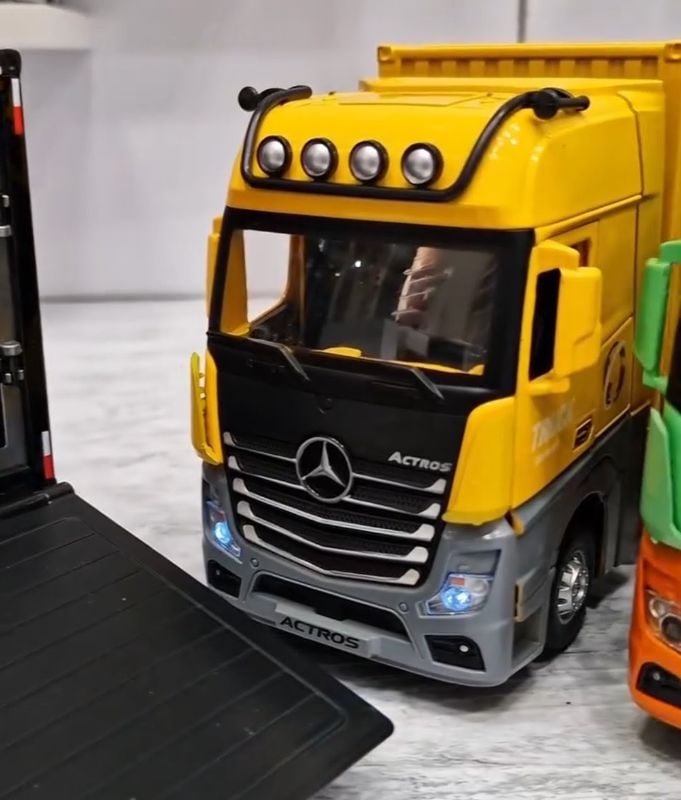 1:24 Premium Container Transport Truck Diecast Heavy Quality Metal Big Size Open Doors Sounds Light 12inches KT (53522-43)