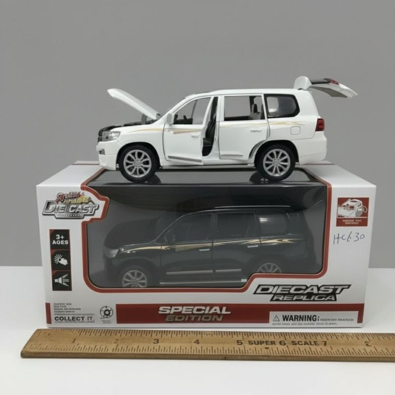 1:32 Toyota Land Cruiser Prado V8 Gift Toy for kids (HC630)