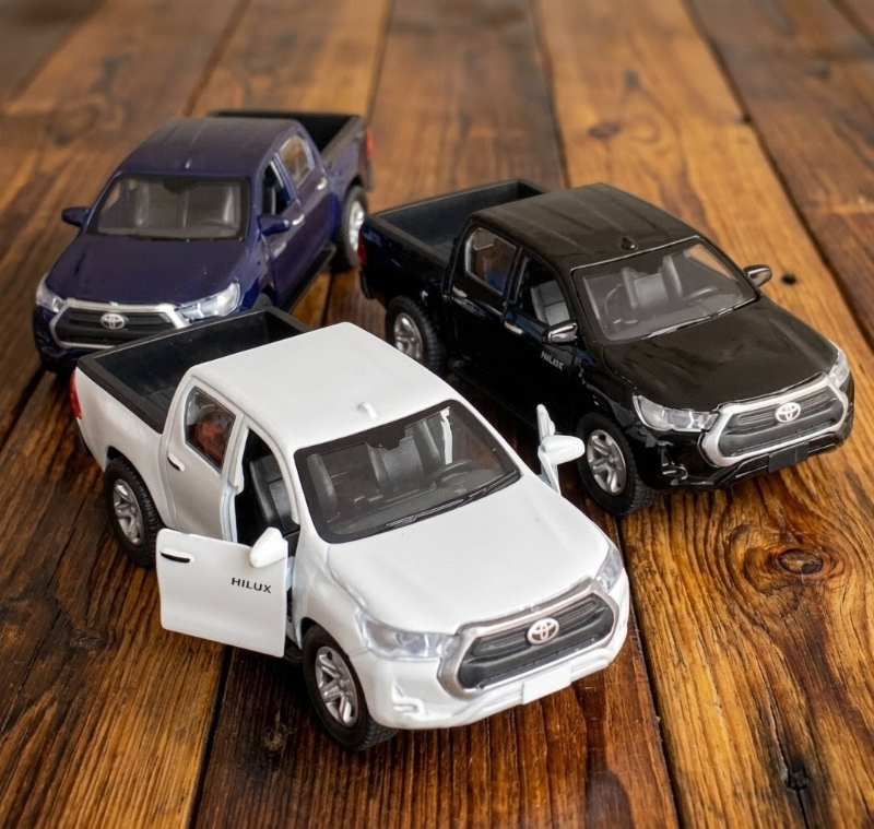 Trending Toyota Hilux Vigo Diecast Toy car open doors sound light KT (JG2617A-12.)