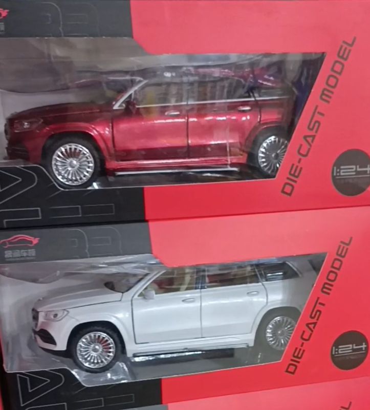 1/24 Scale Mercedes-Benz GLS Diecast (SR-2407B)