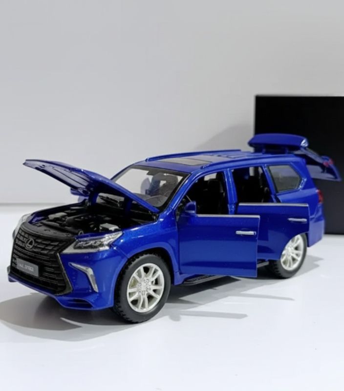 1:28 Lexus LX 570 Diecast model car 7 inch long with base (HY003XEK)