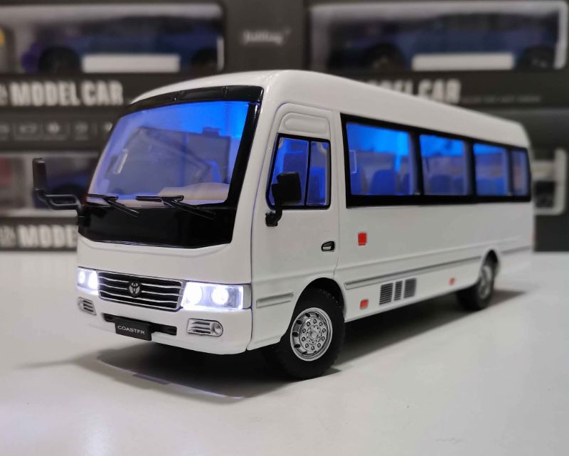 Toyota Coaster bus 1:24 Diecast Metal body Collector toy car (B2452)