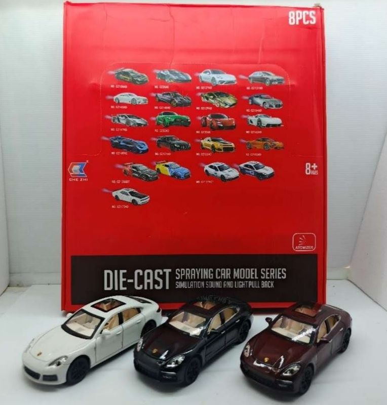 1:24 Porsche Panamera Spraying Model Diecast (CZ127AD)