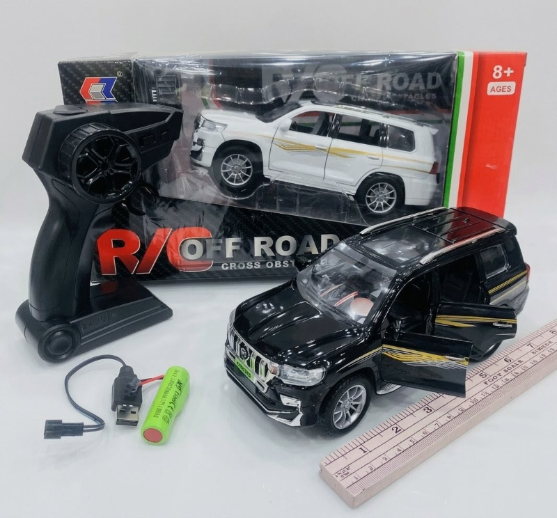 Off Road RC Prado 2.4G Remote Car Diecast Model Car Open Doors Fast Speed 4WD KT (CZ124E)