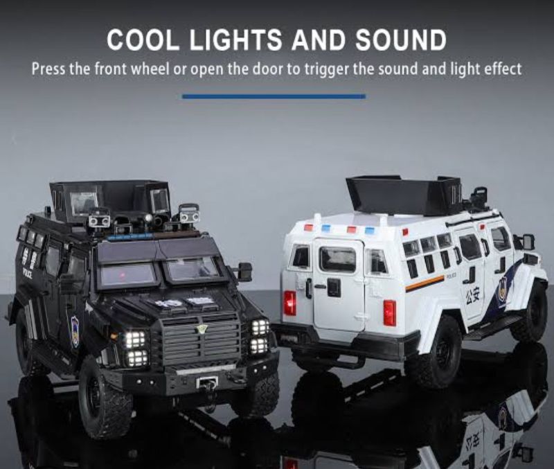 1:24 Diecast Swordtooth Tiger Police armored car (1900-320)