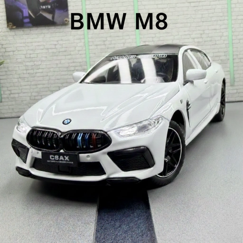 1:24 Scale BMW M8 White colour Diecast Metal Model car Sound light Open all sides (CZ167)