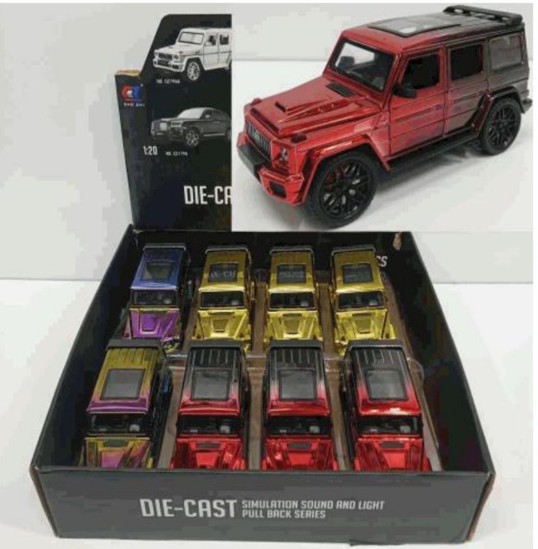 1:24 Mercedes-AMG G 63 Brabus G800 diecast model car (CZ209A)