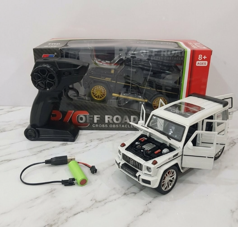 Mercedes RC Off Road 2.4G Remote Car Diecast Mercedes AMG G63 G-Klessa Model Car Open Doors Fast Speed 4WD KT (CZ118E)