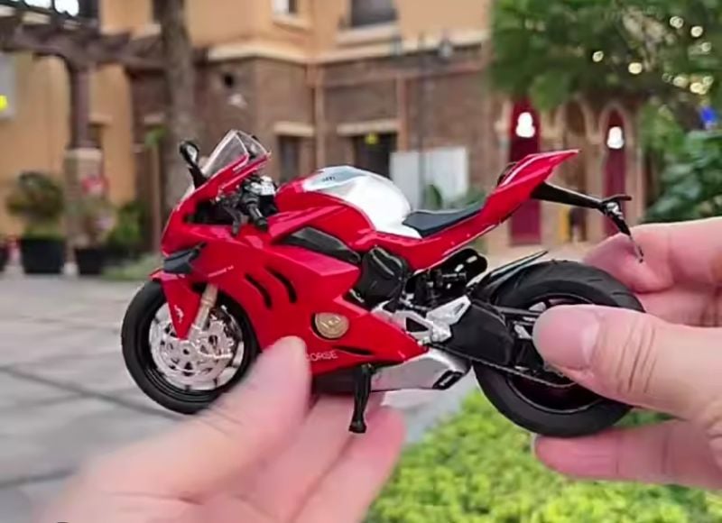 1:12 Ducati Panigale V4 motorcycle diecast sound light (M12-8)