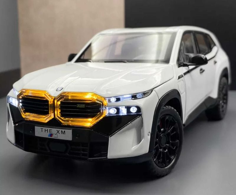 Big BMW XM 1:24 Diecast Metal Model Car Multi Function Best Birthday Gift Toy Car TM