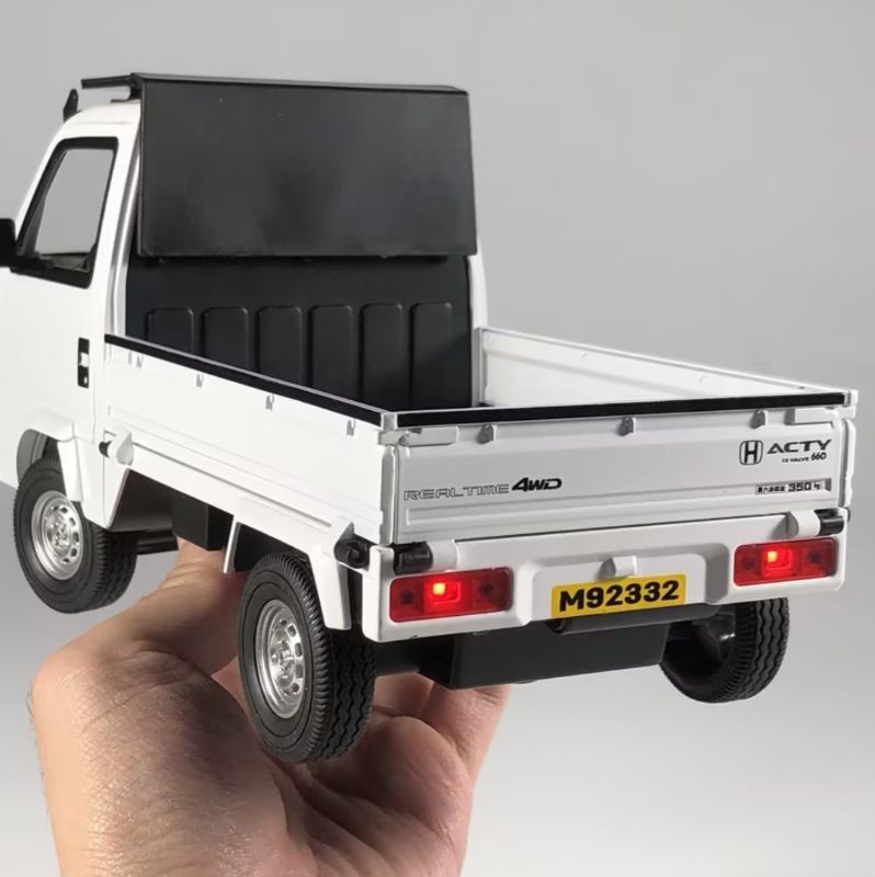 🚚 Big 1:18 Honda ACTY 4WD Truck Diecast Model | Full Metal Collector Edition KT (M92332-6)
