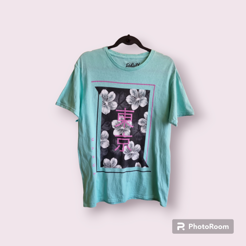 Blusa manga corta diseño de flores