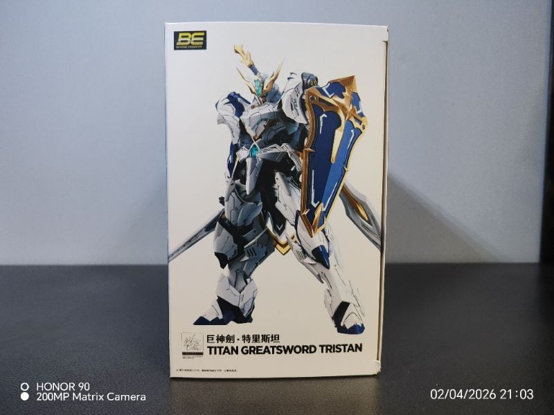 TITAN GREATSWORD TRISTAN