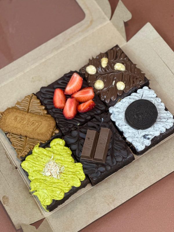 6 pack of brownie (Price varies by flavor.)