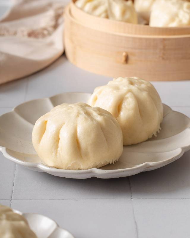 (Pork Steamed Bun) Bánh Bao Thịt