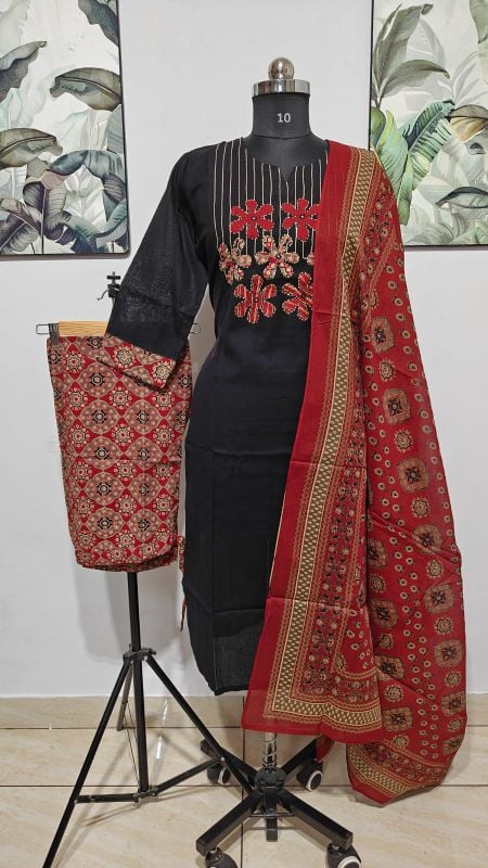 Elegant Black Floral Embroidered 3-Piece Kurta Set