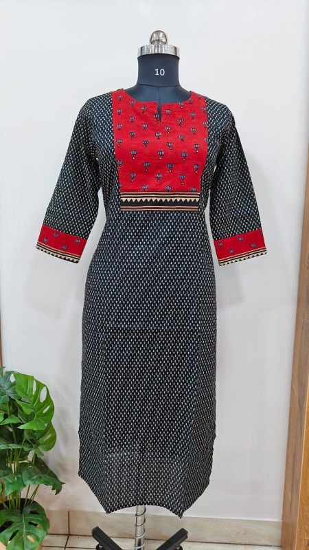 Anvita Printed Cotton Straight Kurti with Contrast Yoke