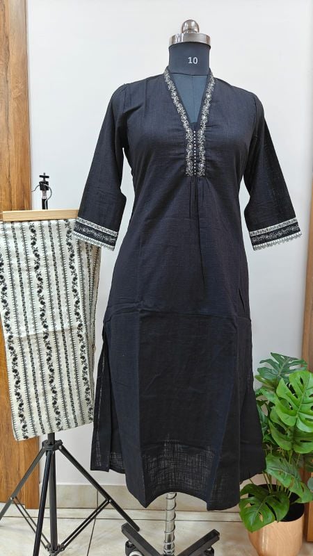 Anvita brand Embroidered Black & Off-White 2-Piece Kurta Set