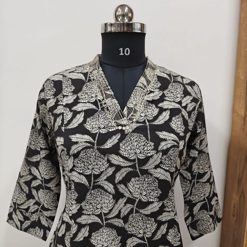 Anvita brand black kurti