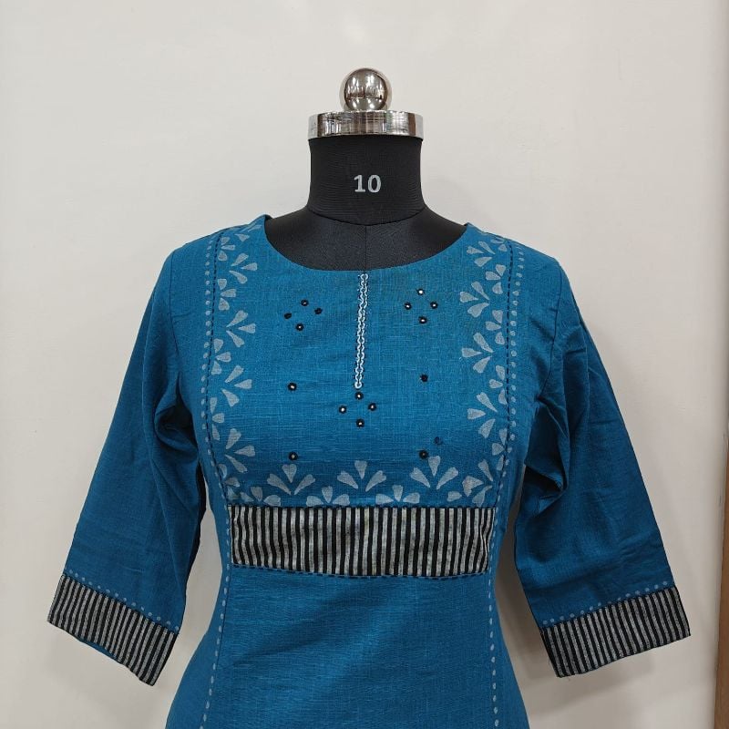 Anvita brand Navy Blue Geometric Embroidered Kurti