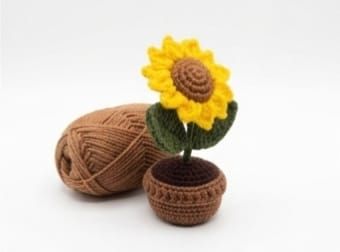 Everlasting Sunflower Pot 🧶✨