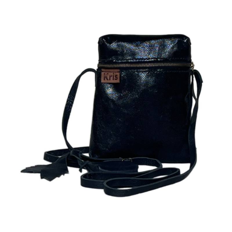 Textured Chic Genuine Leather Metallic Black Sling Bag