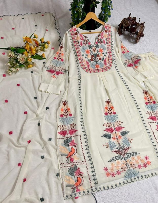 WOMEN'S GEORGETTE KURTI AND PALAZZO