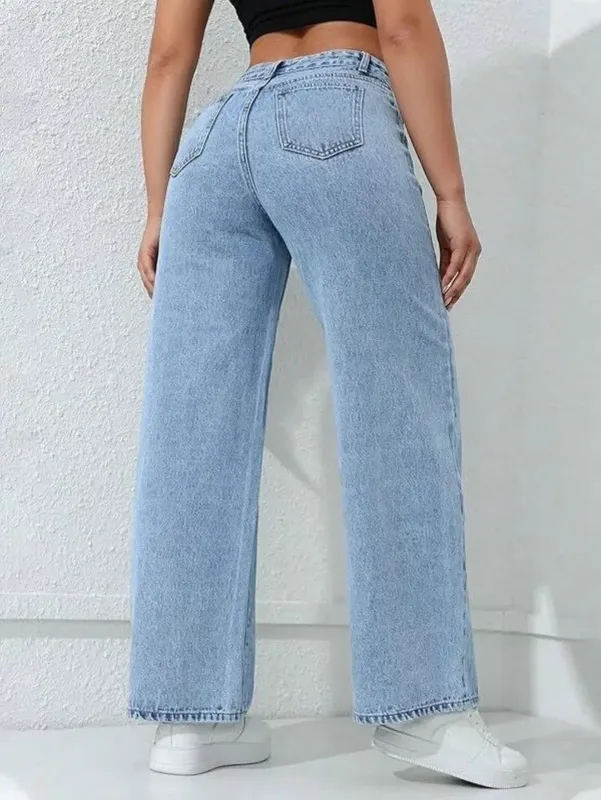 Women's Straight Fit High-Rise Jeans