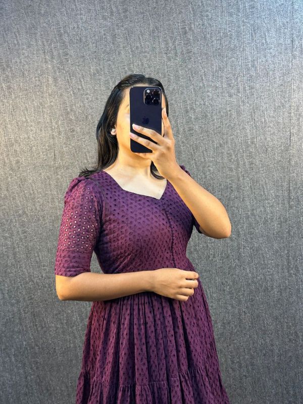 WOMEN'S GOWN