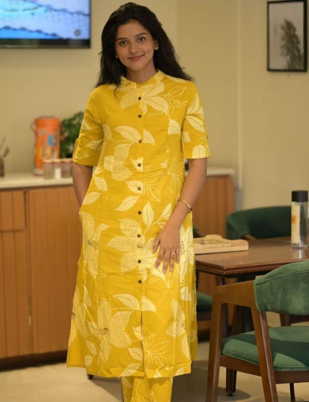 WOMEN'S PRINTED KURTI AND BOTTOM