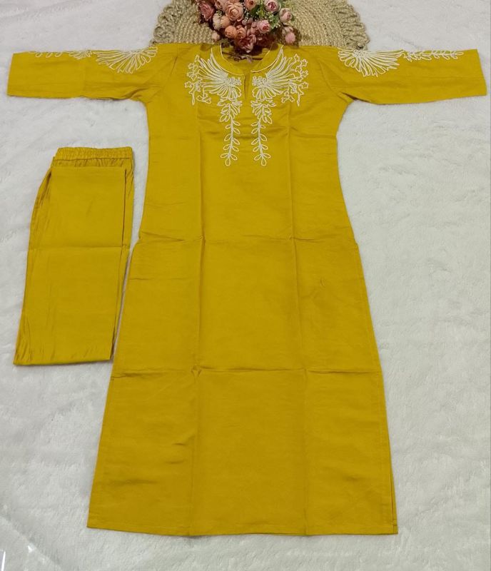 WOMEN'S PURE ROMAN   KURTA SETS