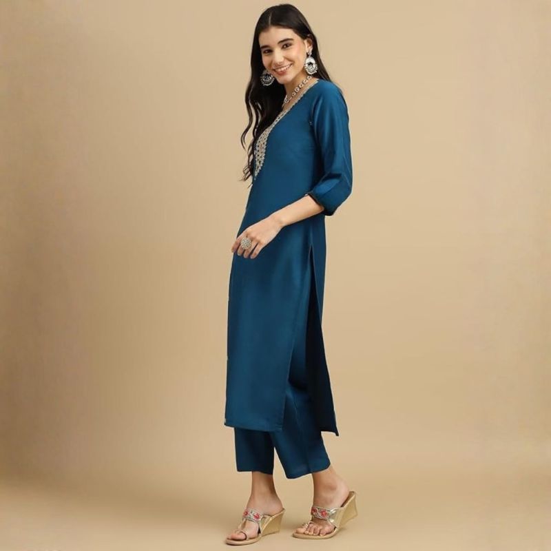 WOMEN'S RAYON SLUB KURTI WITH  EMBROIDERY