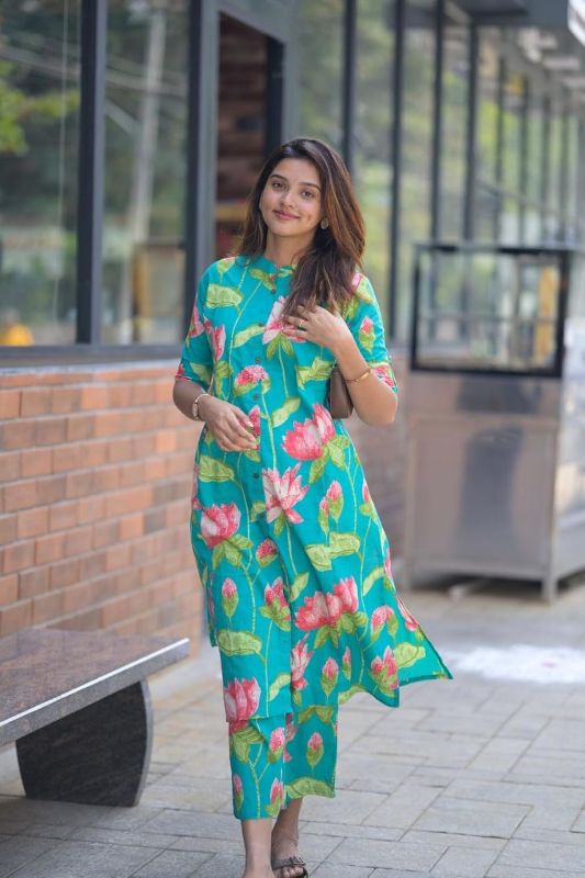 WOMEN'S KURTI PANT SET
