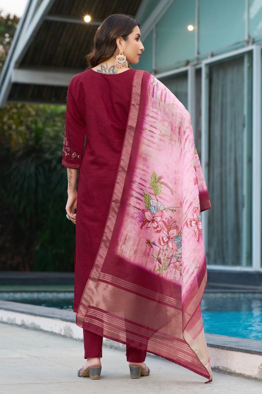 WOMEN'S KURTI /PANT DUPATTA