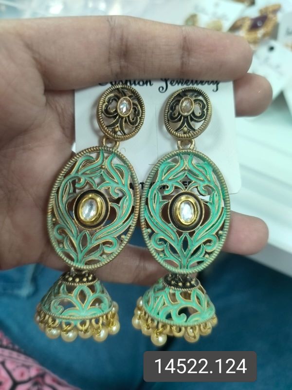 GOLD PLATED EARRING