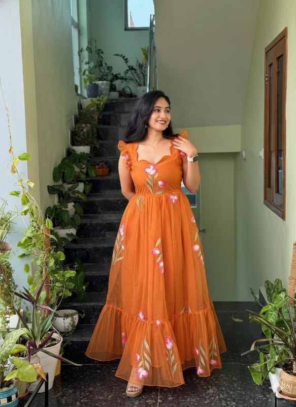MAXI GOWN