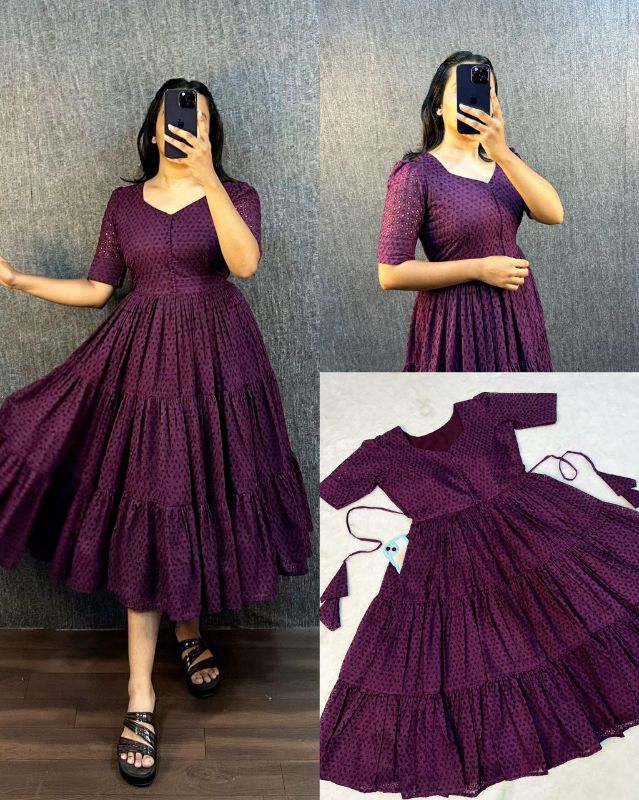 WOMEN'S GOWN