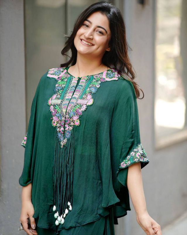 WOMEN'S THREE PIECE INDO WESTERN WITH SEQUENCE EMBROIDERED WORK