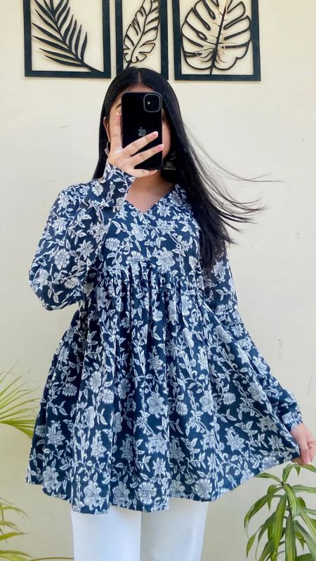 WOMEN'S RAYON SHORT TOPS