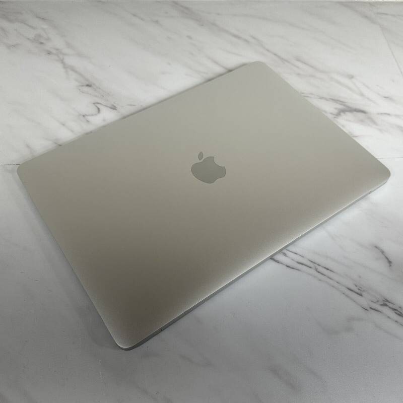 Apple MacBook Pro 2018 13in (512GB SSD, i7, 16GB)