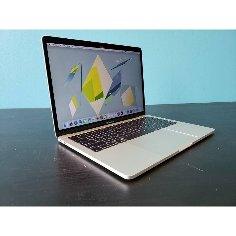 Apple MacBook Pro 2017 13in (512GB SSD, i7, 16GB)