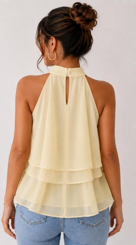 Blusa de  capas volantes