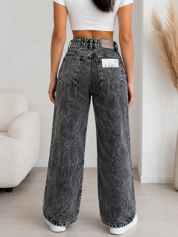 Straight jeans