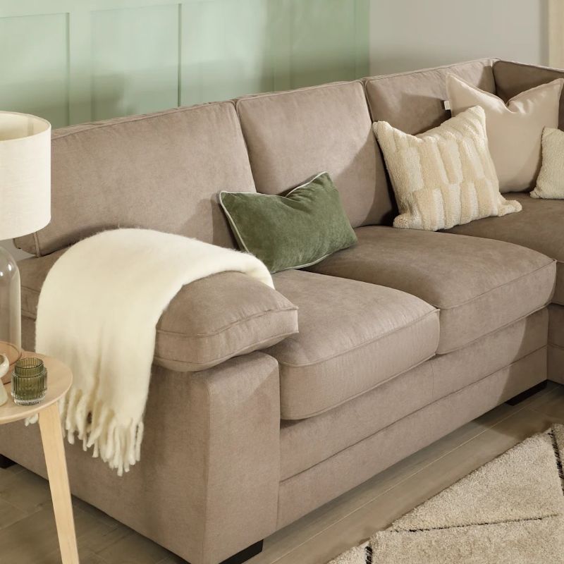 Clapham Right Hand Corner Sofa – Summer Linen Luxe Chenille | L Shape Sofa UK