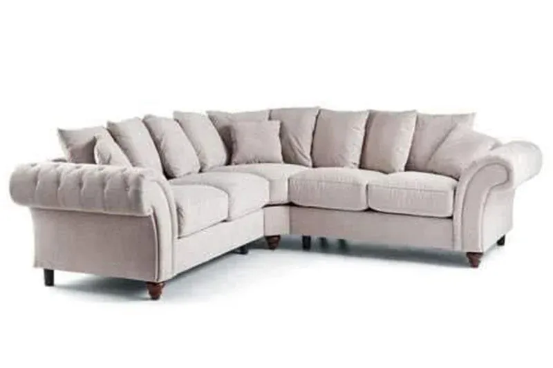 Maryland Chester Arms Sofa in Plush Velvet Fabric - Cream