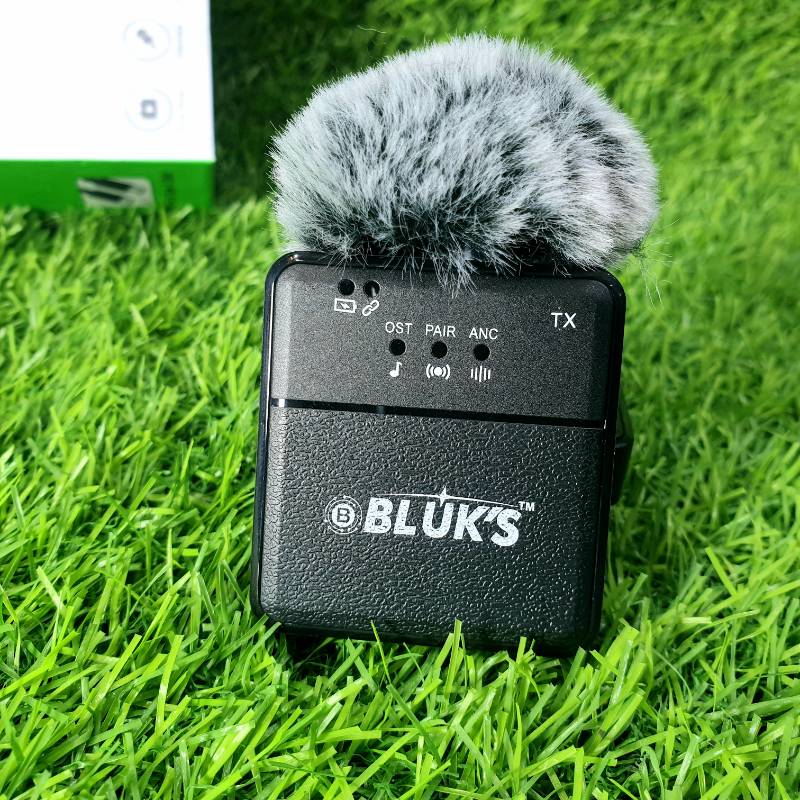 BLUK'S Dual Square wireless Microphone BX8