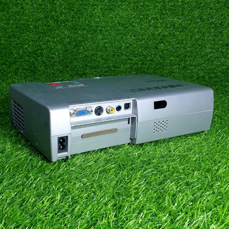 EPSON Projector   (ELP-735)